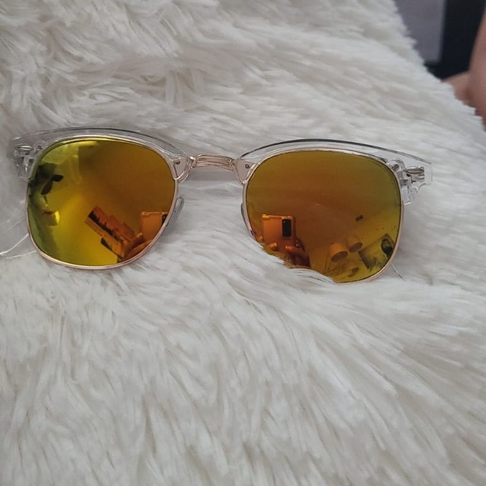 100% UV400 eye protection effectively filter & blo